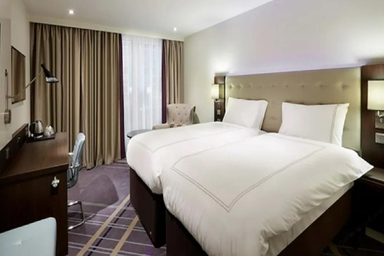 Premier Inn Muenchen City Schwabing Екстериор снимка