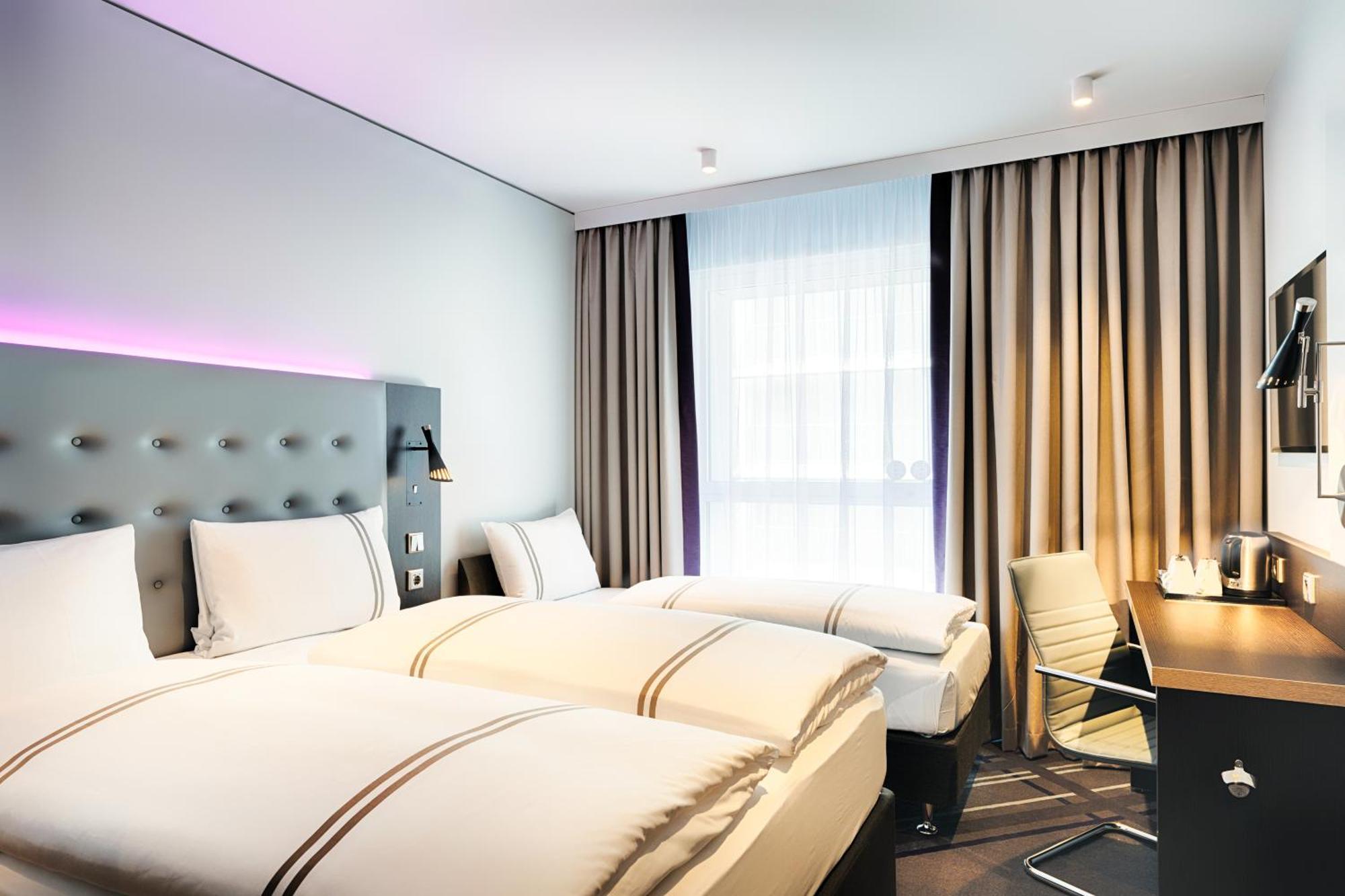 Premier Inn Muenchen City Schwabing Екстериор снимка